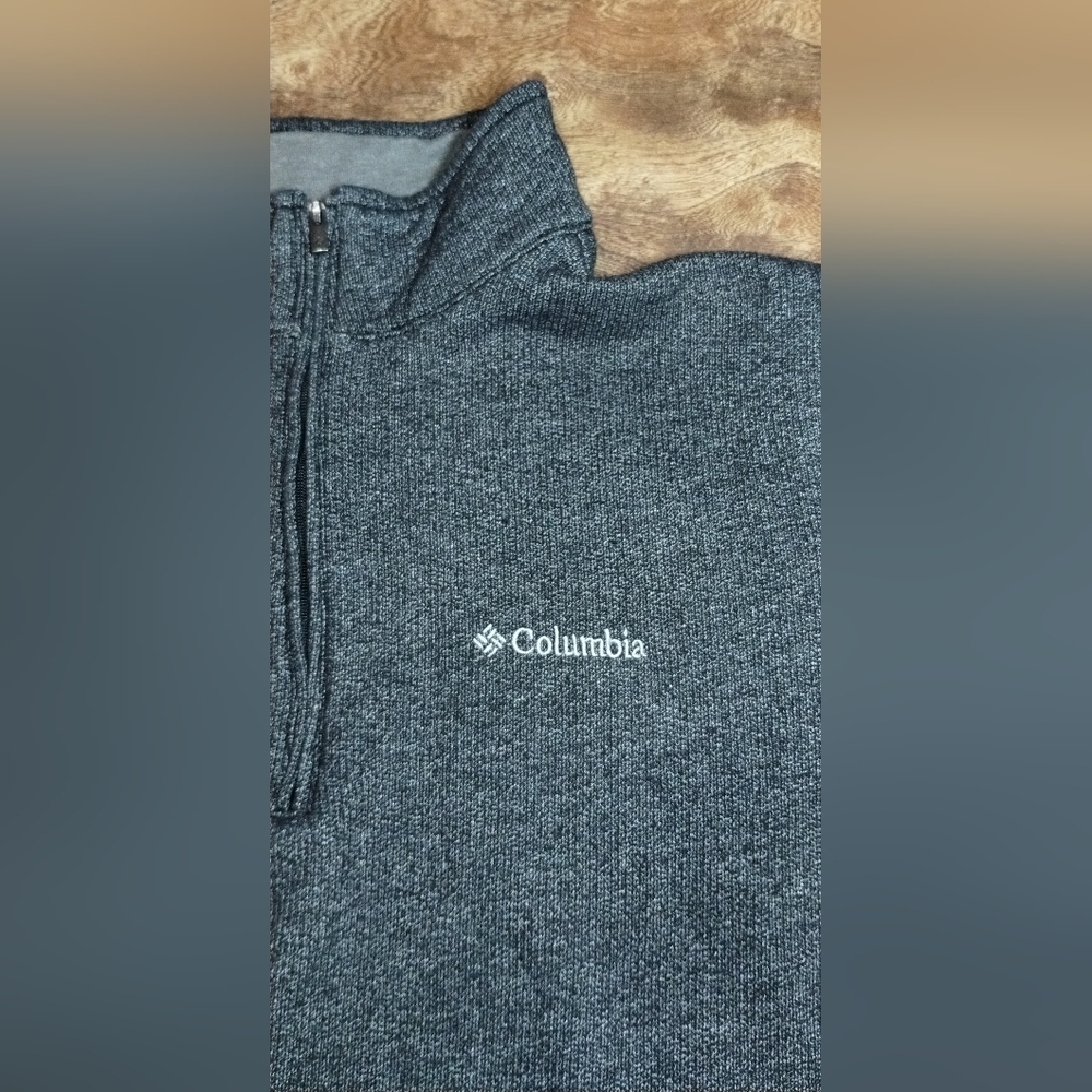 Columbia Men's Gray Quarter-Zip Pullover (L) - Picture 6 of 9